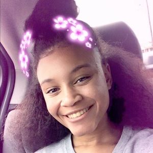 Meet your Posher, Zakiya